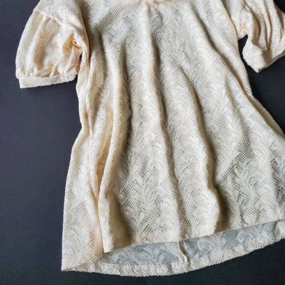 💍Yoco Cream Crochet Blouse - Picture 4 of 8
